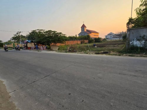 ដីលក់​ឃ្មួញ​ សែនសុខ​ ភ្នំពេញ​