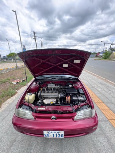 ឡានជិះផ្ទាល់ខ្លួន Corolla 1994