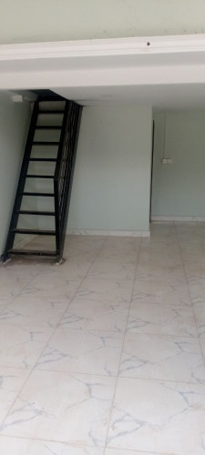 លក់ផ្ទះផ្សារនៅឃុនមោឃ