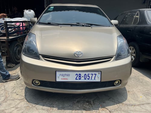 ឡានលក់ព្រូស​ 05​ ពាក់កណ្ដាលហ្វូល​ ក្នុងលឿង​