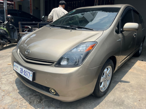 ឡានលក់ព្រូស​ 05​ ពាក់កណ្ដាលហ្វូល​ ក្នុងលឿង​