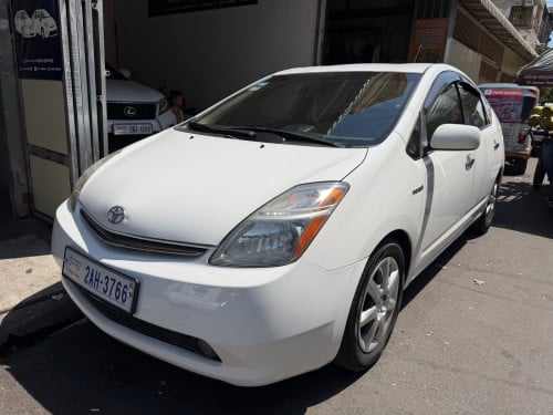 ឡានប្រេីចង់លក់ 07 full touring ពូកស្បែក ក្នុងលឿង