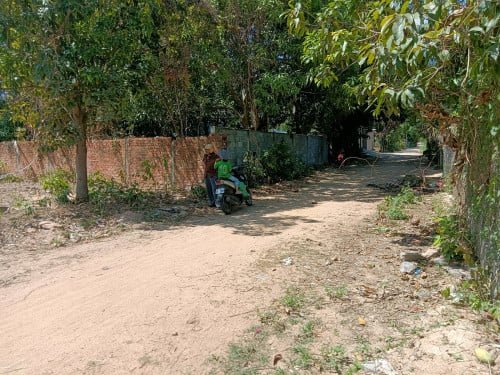 ដីជួល 1000ម៉ែត្រការ៉េ