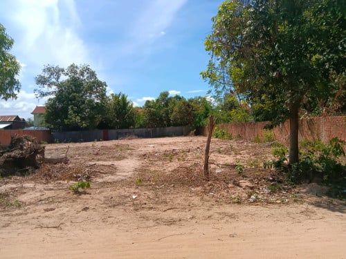 ដីជួល 1000ម៉ែត្រការ៉េ