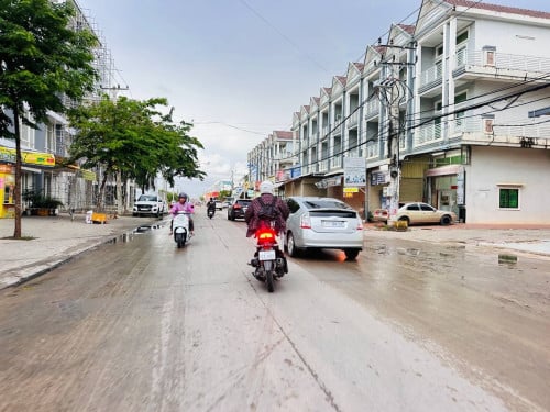 ដីសម្រាប់លក់បន្ទាន់ ចុះពីផ្លូវ105Kប្រហែល50m ជិតបុរី អគីដែ ពោធិ៍ចិនតុង បុរី ឃាមបញ្ញា