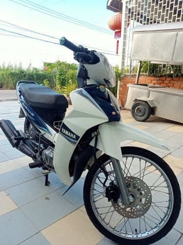 សុីរ៉ូស 2022&2024 ម៉ាសុីនតាន់ 585$និង 675$ មានស្តុក 2គ្រឿង