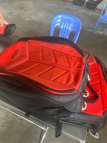 ស្រោមពូកឡានលក់ 30$ នៅស្អាត 85%