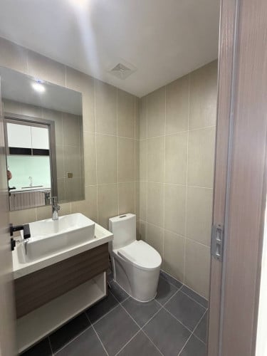 ខុនដូរជួលទីតាំង សែនសុខ (Condo East land)