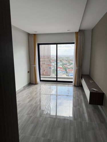 ខុនដូរជួលទីតាំង សែនសុខ (Condo East land)
