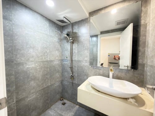 ខុនដូរជួលទីតាំង ទួលគោក (Condo UK Plaza 524)