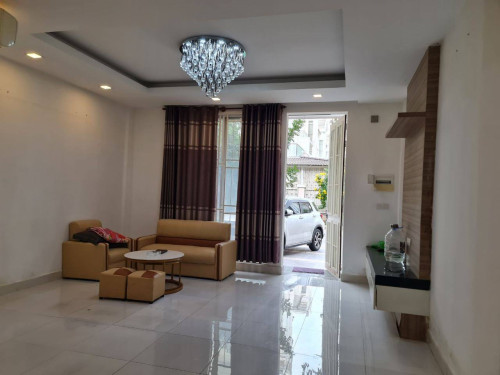 វីឡាកូនកាត់សំរាប់ជួលនៅបុរី ជីបម៉ុង​ សែនសុខ  / Link Villa rent in Borey Chip Mong Sen Sok,