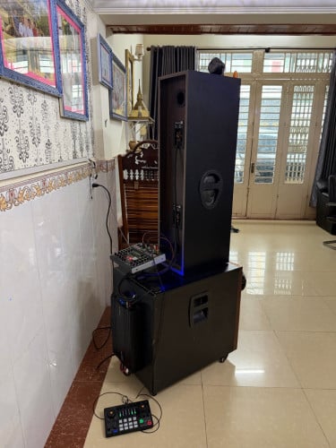 លក់​ឈុត​MKR
