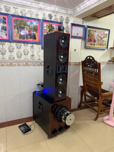លក់​ឈុត​MKR