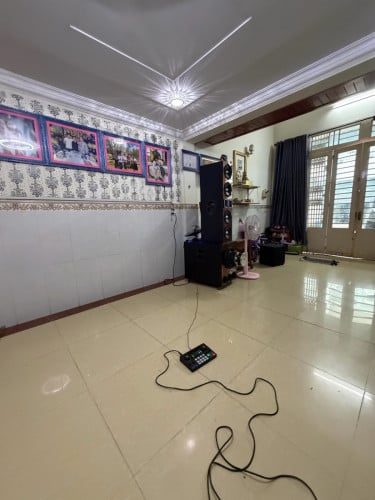 លក់​ឈុត​MKR
