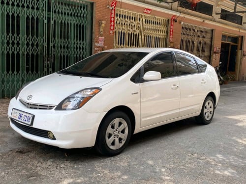 ឡានលក់ Prius 06 h Full ឡានស្អាត ស៊ីនម៉ាជុំ