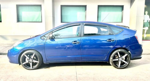 ឡានជិះផ្ទាល់ខ្លួនPrius 09 H/full ពណ៍ទឹកប៊ិច ចង្គៀងគុច ដំបូងផ្កាយ