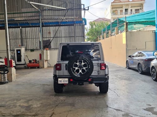 ឡានថ្មីខ្លាំង Rubicon សុីន