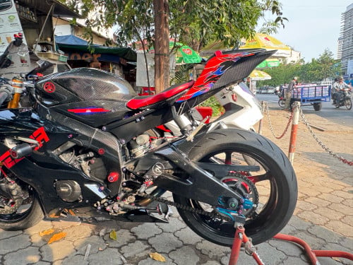 ម៉ូតូ Sẽx