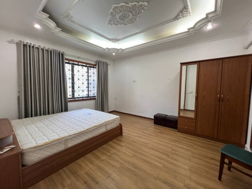 [ Spacious villa For Rent in toul svay prey area]