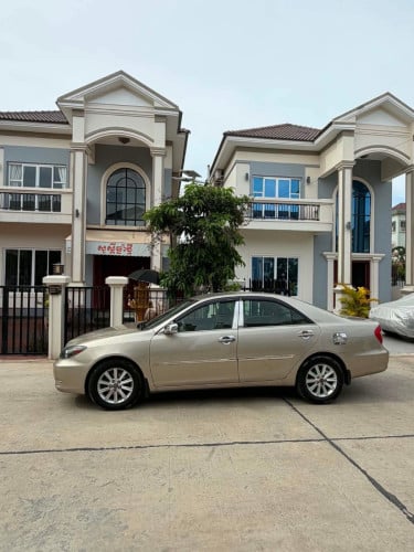 ស្តុកថ្មី ទើបចូល TOYOTA Camry LE 2002 ឡានស្អាត‼️