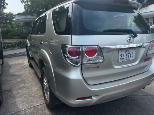 រថយន្តសម្រាប់ជួល Toyota Fortuner 2014  Daily, Weekly, Monthly, Yearly