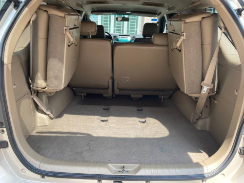 រថយន្តសម្រាប់ជួល Toyota Fortuner 2015 Daily, Weekly, Monthly, Yearly