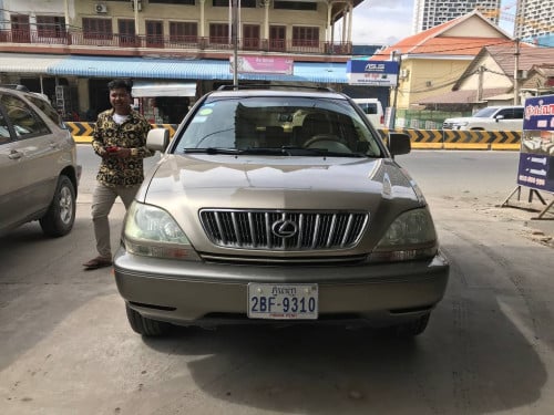 រថយន្តសម្រាប់ជួល Lexus RX300 2002 Daily, Weekly, Monthly, Yearly