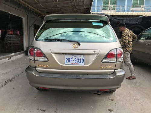 រថយន្តសម្រាប់ជួល Lexus RX300 2002 Daily, Weekly, Monthly, Yearly