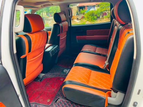ឡានលក់ Tundra 07 ប៉ុង1 ហ្គាសស្រាប់ ពណ័ស