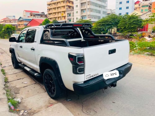 ឡានលក់ Tundra 07 ប៉ុង1 ហ្គាសស្រាប់ ពណ័ស