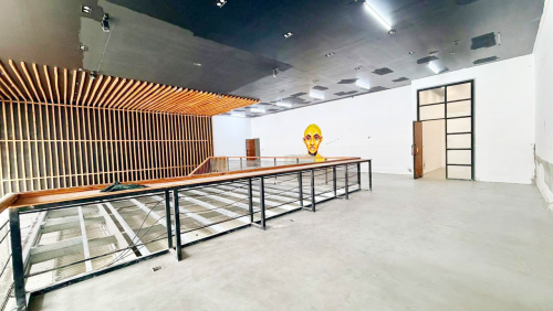 ๐กShop for Rent