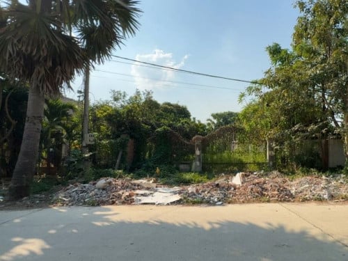 ๐ฆLand Available for Urgent Sale at a Special Price (Negotiable).