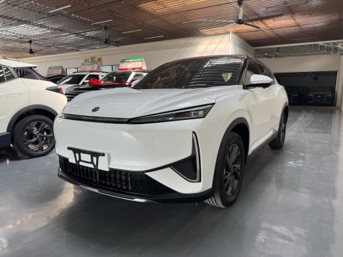 👉Dongfeng L7 អគ្គិសនី 20800$ Full option
