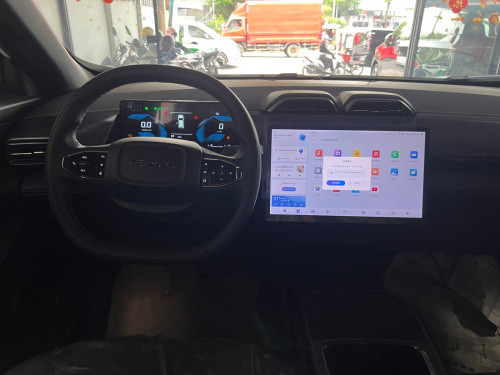 👉Dongfeng L7 អគ្គិសនី 20800$ Full option