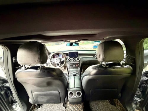 🚨💥តោះបងៗដែរស្រលាញMercedes Benz C300 4Matic ឆ្នាំ2015 Full Option Up C63