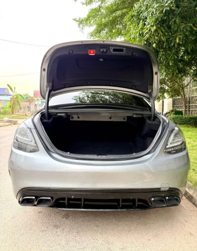 🚨💥តោះបងៗដែរស្រលាញMercedes Benz C300 4Matic ឆ្នាំ2015 Full Option Up C63