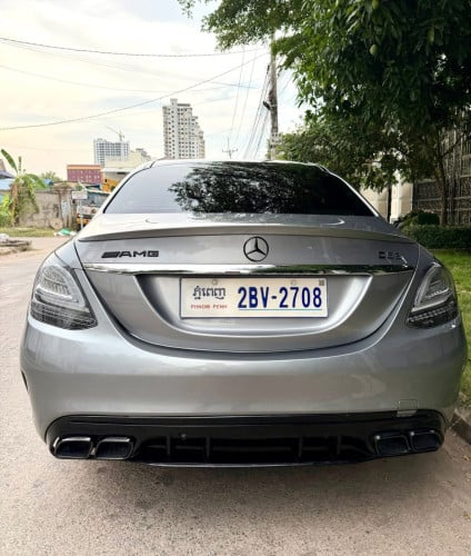 🚨💥តោះបងៗដែរស្រលាញMercedes Benz C300 4Matic ឆ្នាំ2015 Full Option Up C63