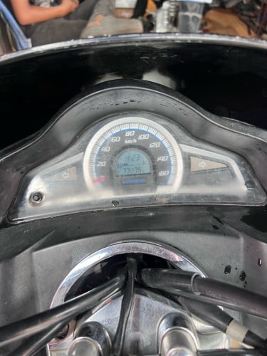 🛵🛵