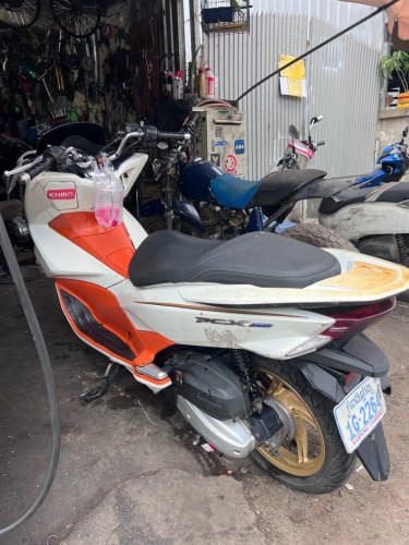 🛵🛵