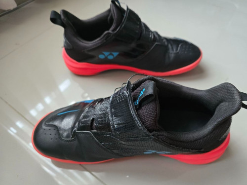 ​ស្បែកជើងលេងសីហ្សីន Yonex Original Shoes for Sale