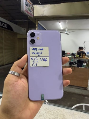 11 128G អេក្រង់ថ្មី