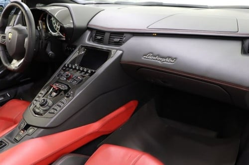 2015 Lamborghini Aventador Roadster