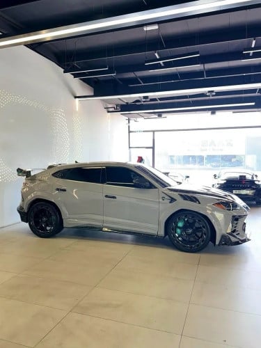 2021 Lamborghini Urus Mansory Bodykit
