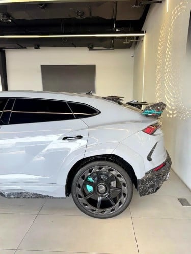 2021 Lamborghini Urus Mansory Bodykit