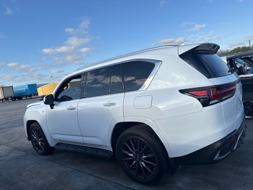 2023 LEXUS LX 600 F-Sport Handling មកដល់ចុងខែ5នេះ