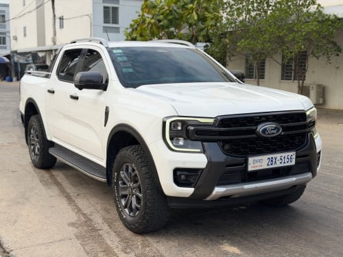 2023 Wildtrak ឡានម្ចាស់ដើម4ម៉ឺនkm ស៊ីនមួយជុំ