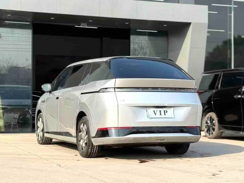 2024 Xpeng X9 ក្រដាស់ពន្ធ