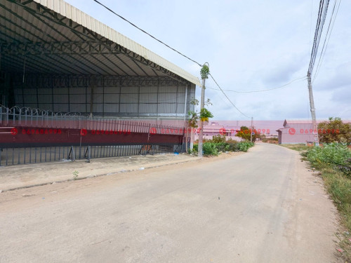 750 Sqm Warehouse For Lease On A Sub-Concrete Road In Samraong Kraom