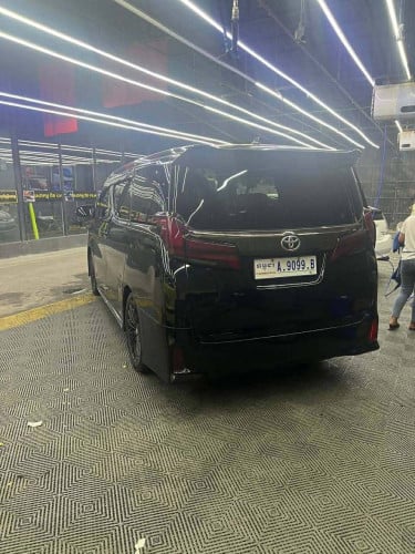 ALPHARD 2020 Executive Lounge កៅអីធំ