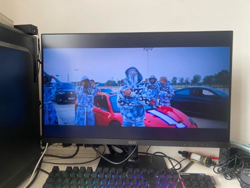 Asus (ssd 1T)+ MSI monitor